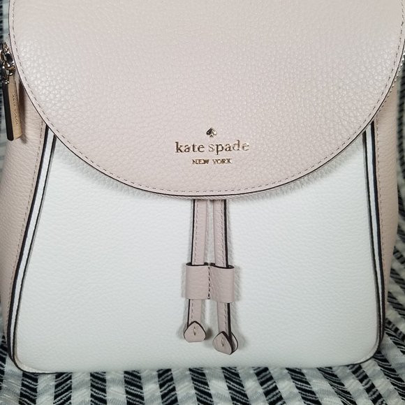 🏝 MAKE AN OFFER  Kate Spade Leila Warm Beige White Backpack Medium - Picture 5 of 11